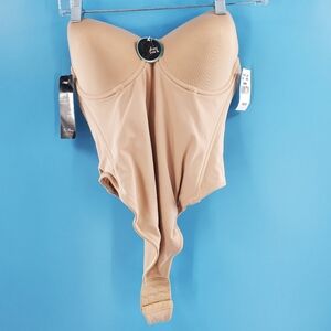 Va Bien NWT beige low back shapewear 38B